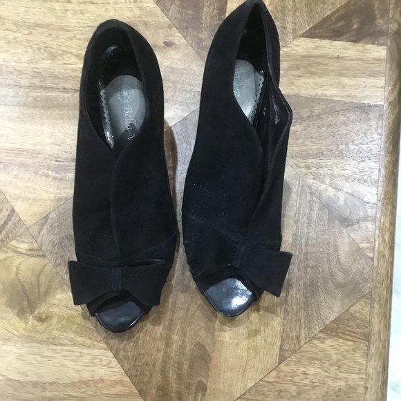 Bella Vita Shoes Bella Vita Suede Shoes Size 2 New Poshmark